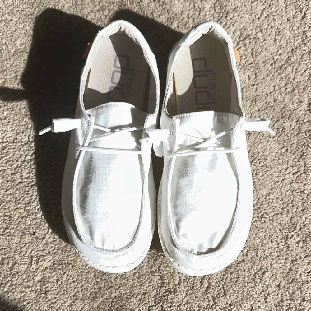 Wendy Chambray White Women’s Slip-On Sneakers